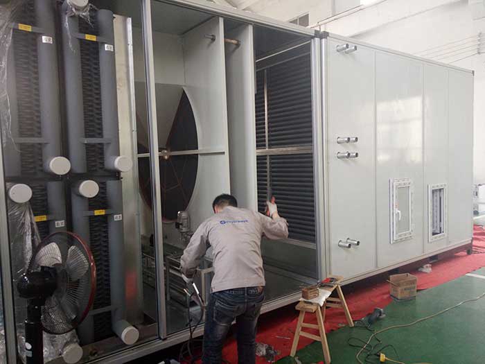 威海某大型化工企業兩臺10%濕度，40000風量2臺除濕機組